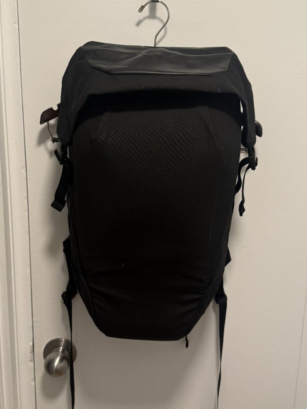 RYU Apparel Black Locker Pack Lux 24L Backpack